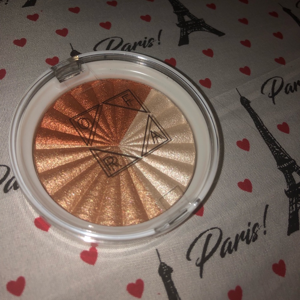 OFRA X NIKKIETUTORIALS - Highliter Everglow